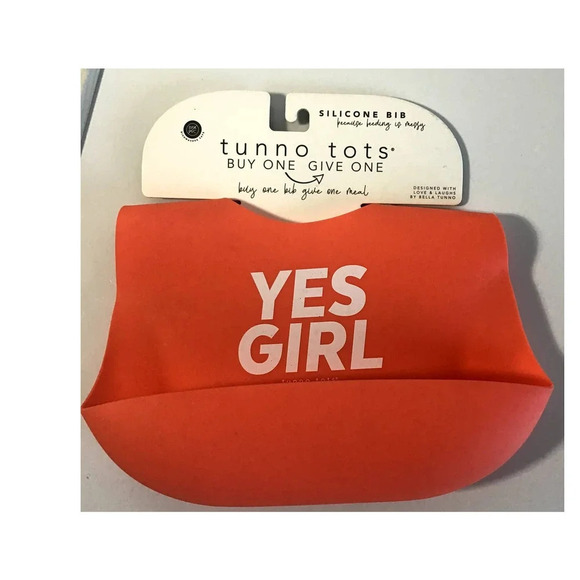 Tunno Totos Silicone Bib for Girls Adjustable neck & Catch pocket - Picture 1 of 5